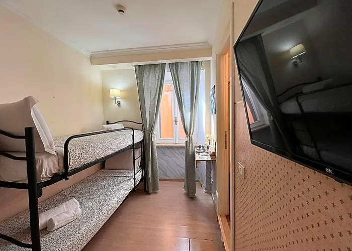 House Oda ve Kahvaltı 2*